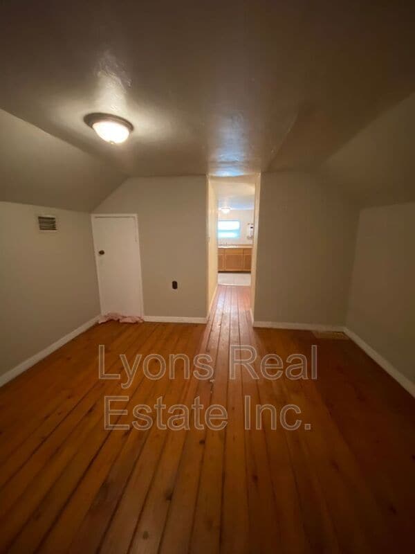 Photo - 2210 Cantor Ln Unit B