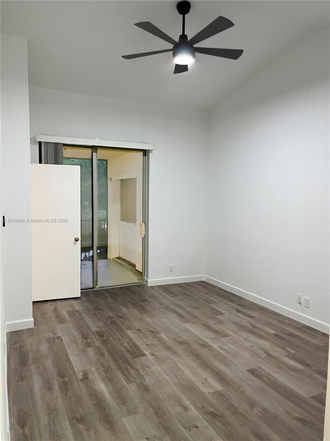 Photo - 4543 Carambola Cir S Unit 27268