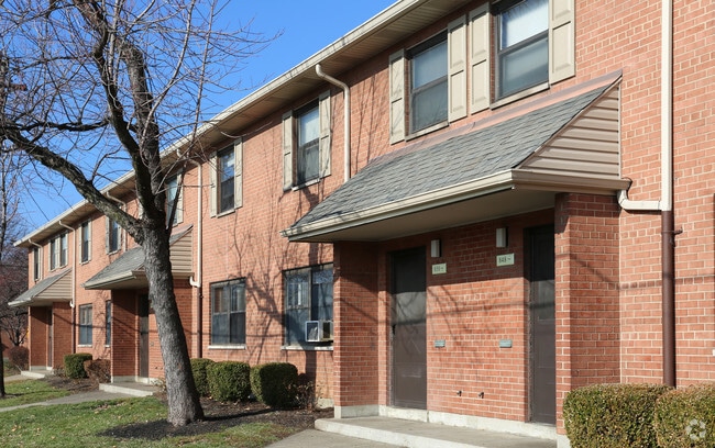 Photo - Stanley Rowe Towers and Townhomes