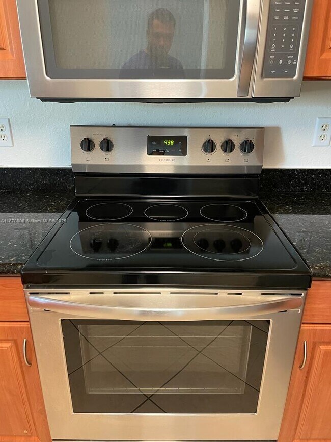 Photo - 11202 NW 83rd St Unit 207