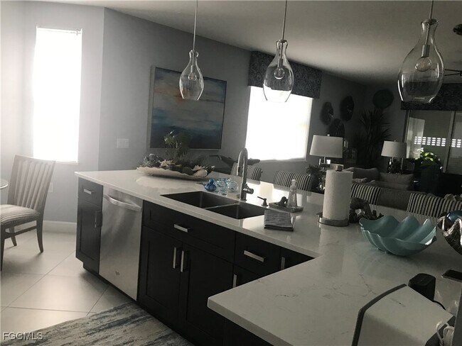 Photo - 11021 Gulf Reflections Drive Unidad 101