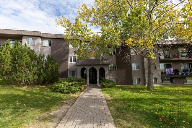 Building Photo - Huntsville Apartments