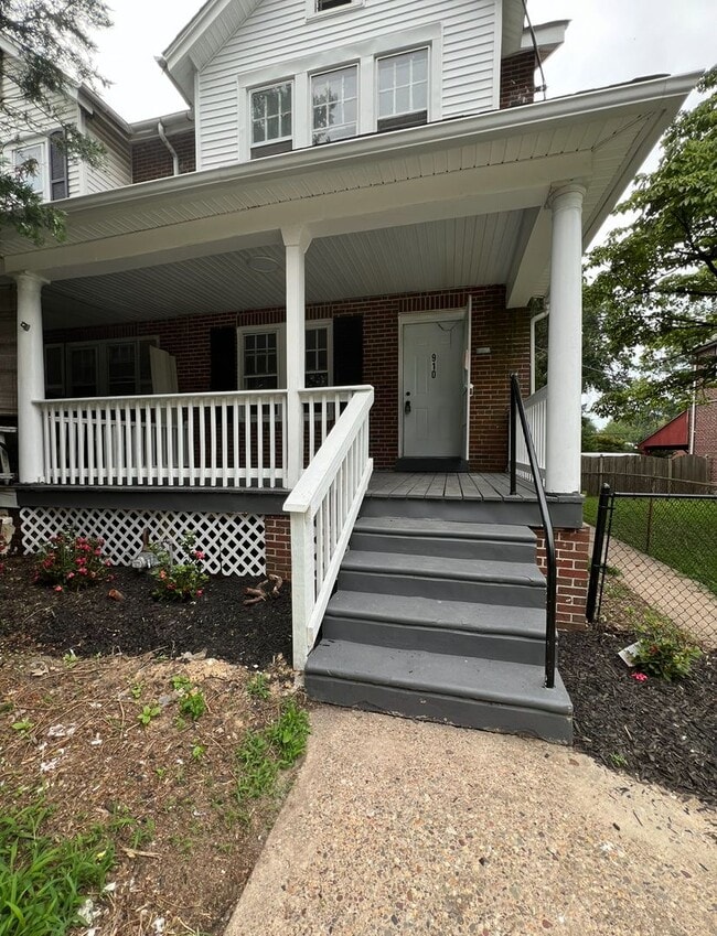 Photo - Renovated 3 Bedroom End Unit Available Now!