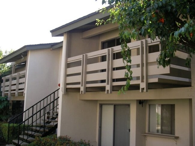 23732 Hillhurst Dr Unidad 34