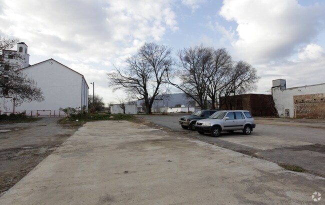 Photo - Mission at Main