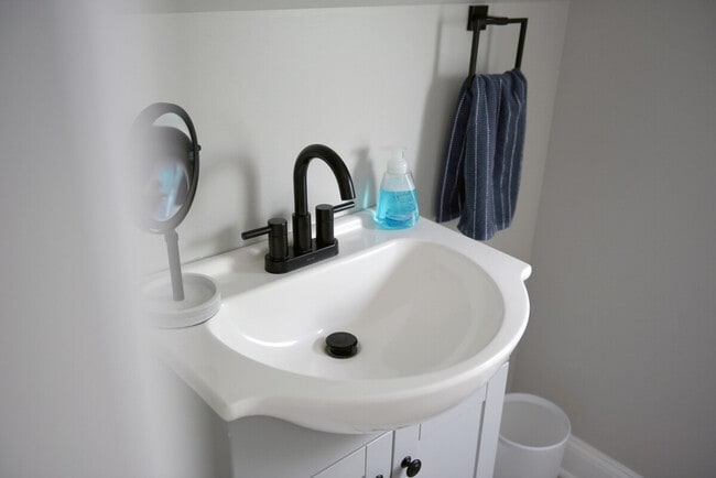 Photo - 444 Oneida St Unidad SI ID1359752P