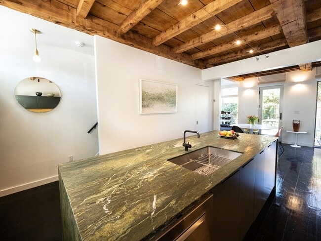 Photo - 214 Third St