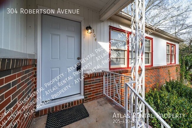 Photo - 304 Robertson Ave