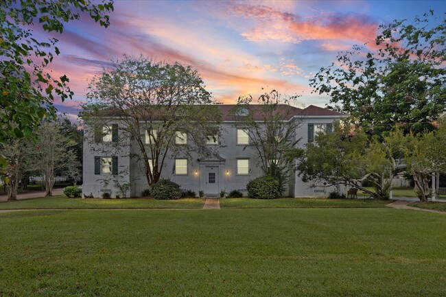 Building Photo - SUMMERVILLE CONDO