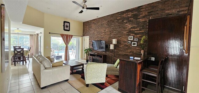 Photo - 195 Minniehaha Cir