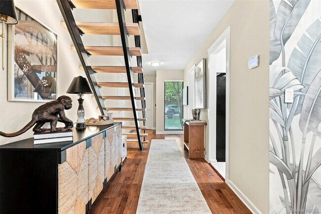 Photo - 50 Pondview Rd
