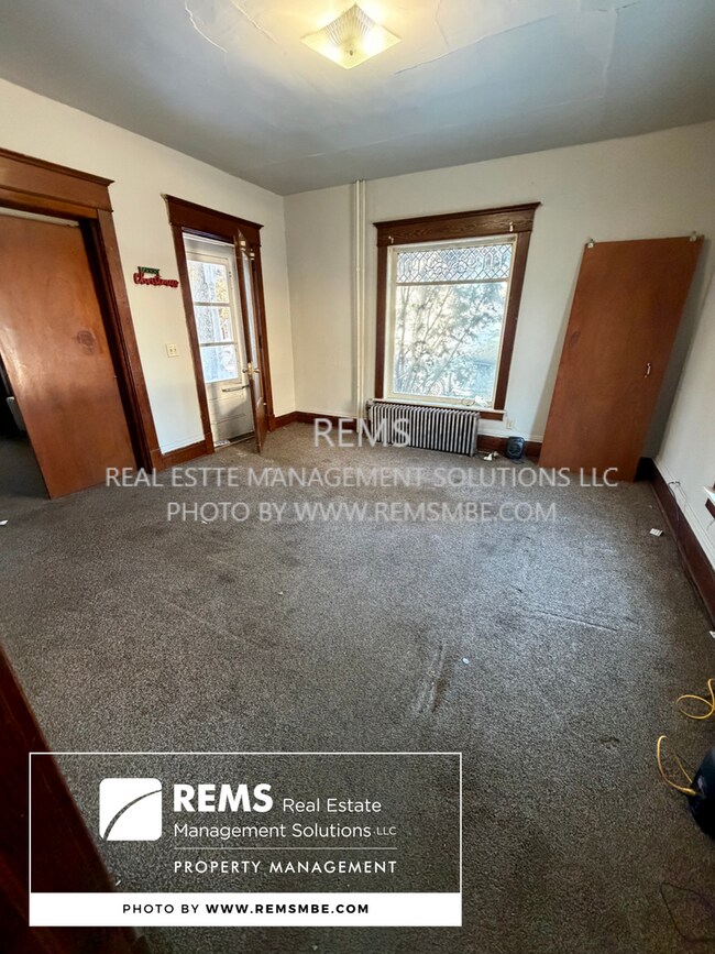 Photo - 420 N Pine St Unidad 1-Front