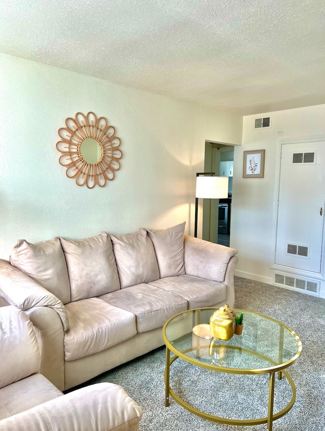 Photo - 620 27th St N Unit 620