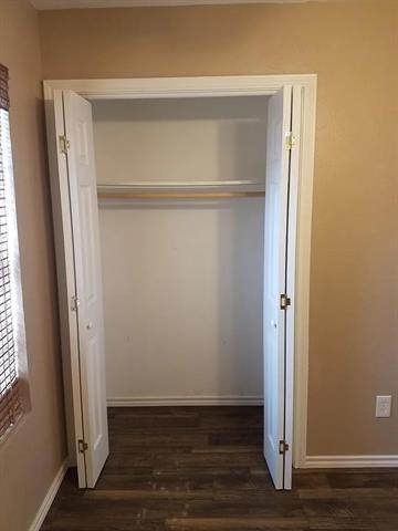 Photo - 100 Lochness Ln