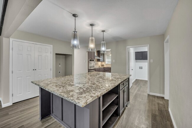 Photo - 3105 Bouvier St