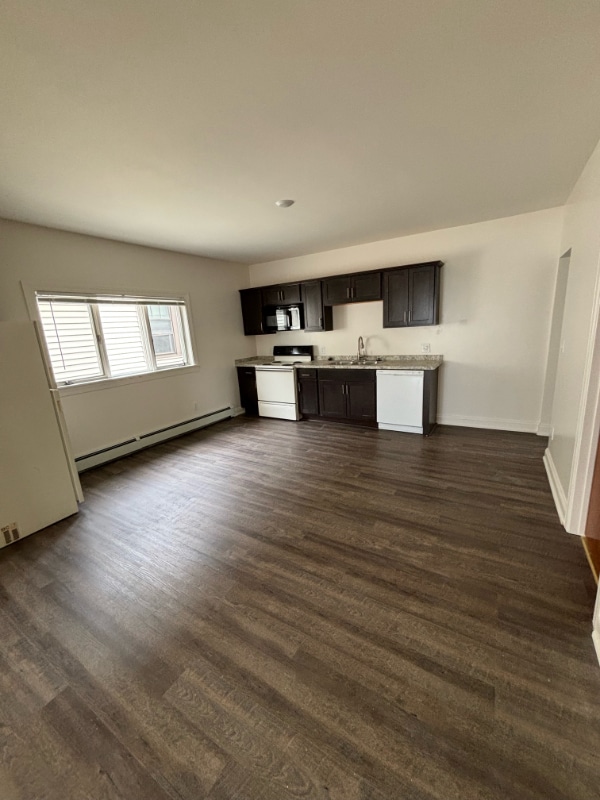 Photo - 85 Laverack Ave Unit 3