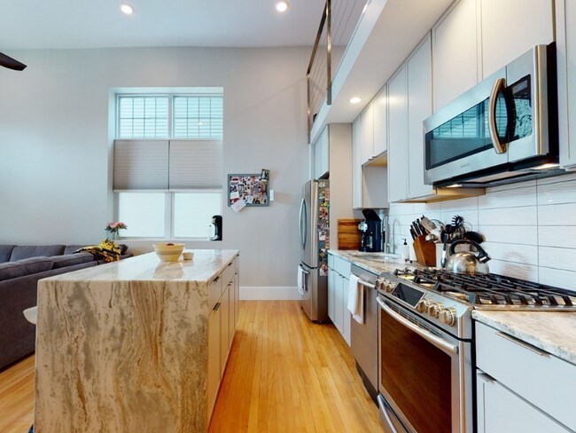 Photo - 204 Spencer Ave Unit 5