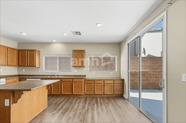 Photo - 29 Belden Ave