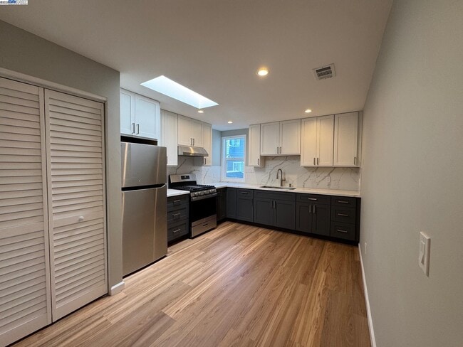 Photo - 716 Foothill Blvd Apartment