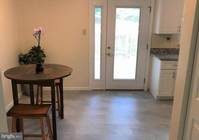 Photo - 23 Dufief Ct