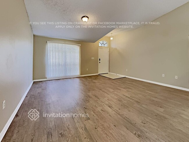 Photo - 7110 Briggs Ave