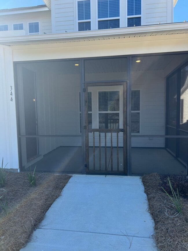 Photo - 3 Bedroom Townhouse in Washington Square!-...