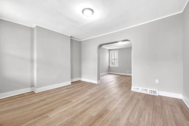 Photo - 21 Adella Ave