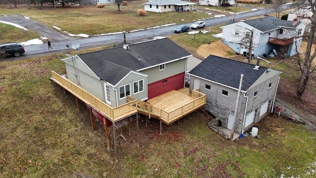 Photo - 125 Edgewood Cir