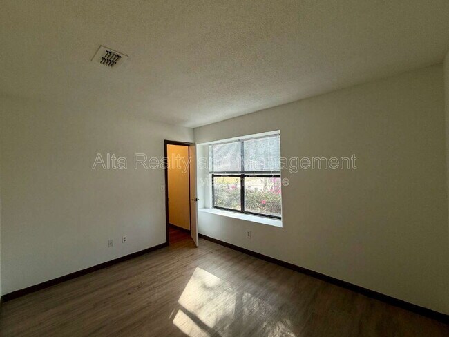 Photo - 4655 Trevi Dr