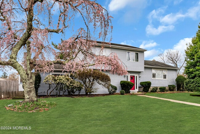 Photo - 36 Community Dr