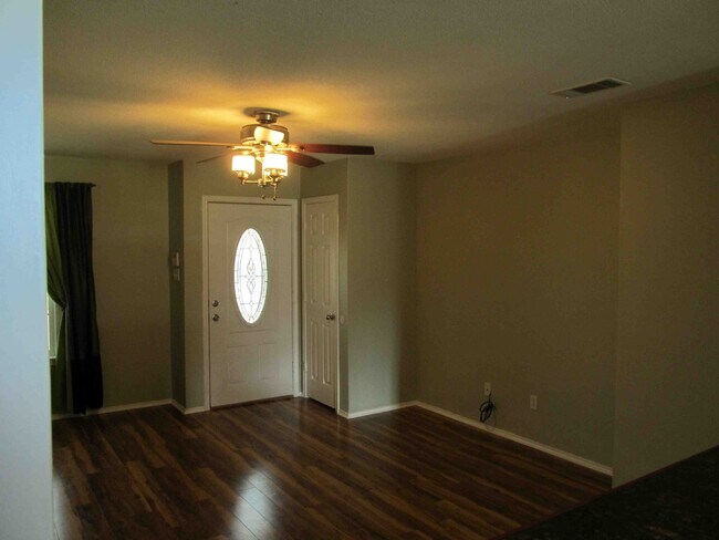 Photo - 2804 Blackburn Dr