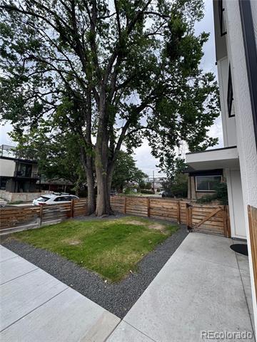 Photo - 1310 Zenobia St