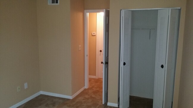 Photo - Venetian Place -  833 Unit 833