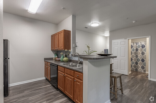 2BR, 2BA - 1,069SF