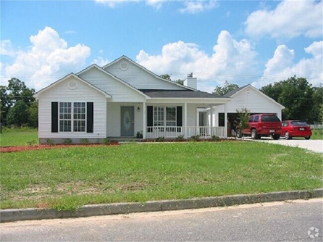 Building Photo - Beautiful 3 Bedroom, 2 Bath !!! Rental