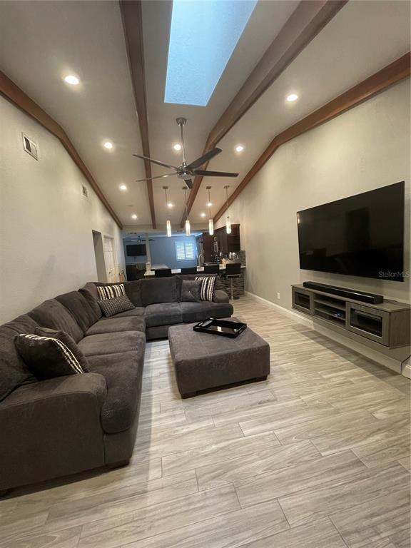 Photo - 1450 Mahogany Ln