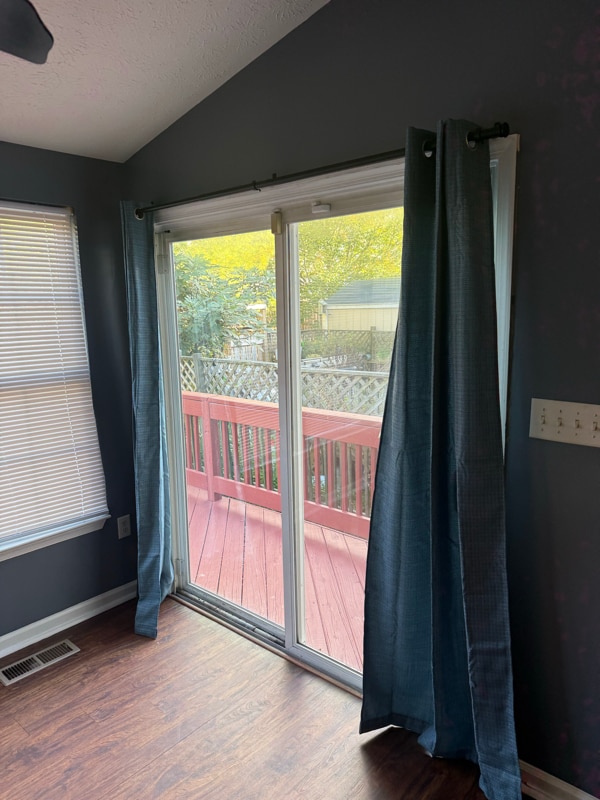 Photo - 2035 Amber Way