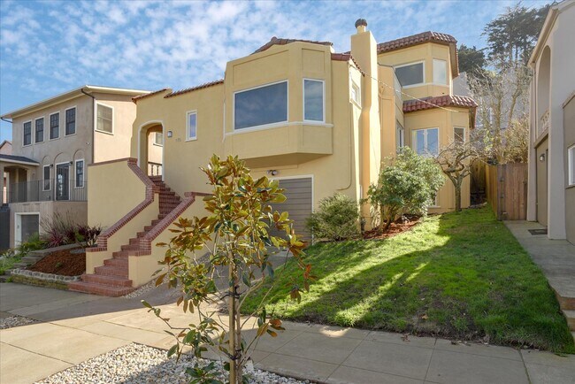 Photo - 175 Vasquez Ave