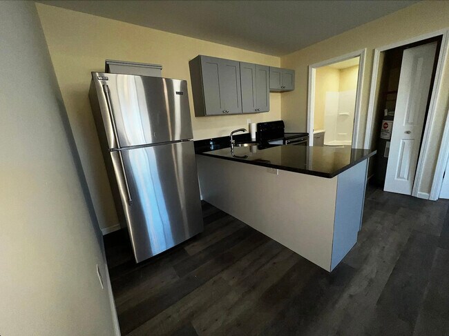 Photo - Aaron Apartments