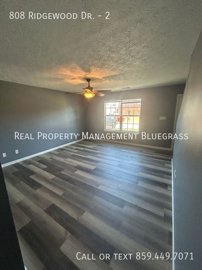 Photo - 808 Ridgewood Dr Unit 2