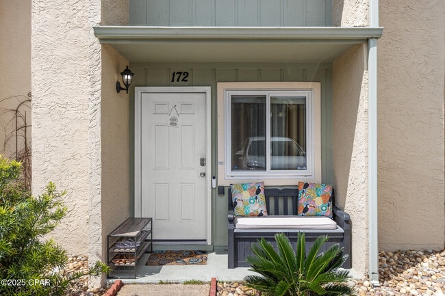 Photo - 172 Robin Ln