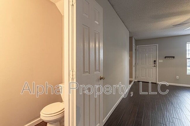 105 Brushy Hollow Ln