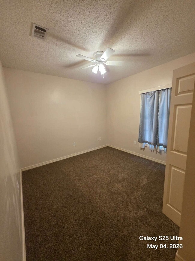 Photo - 4608 Scarlet Dr E