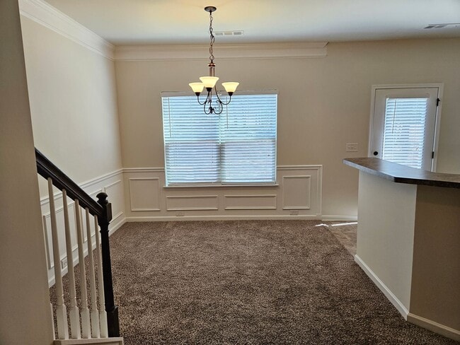 Photo - 649 Oakside Pl
