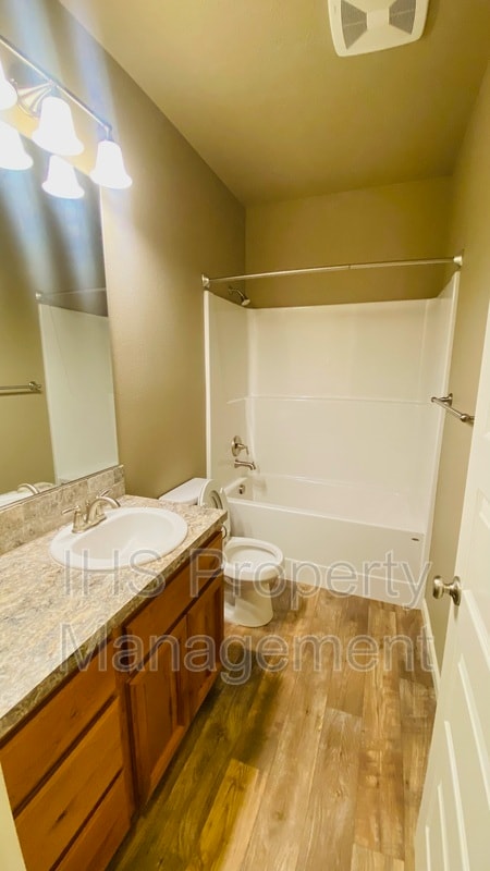 Photo - 3907 Charleston Ln