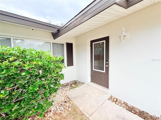 Photo - 4866 Huntington St NE