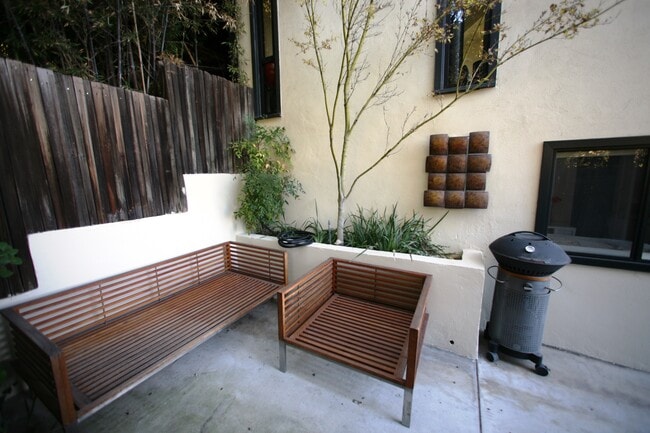 Photo - 1999 N Sycamore Ave