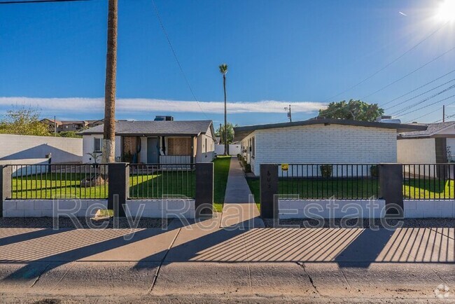 Building Photo - 805 E Turney Ave Unit 1 Rental