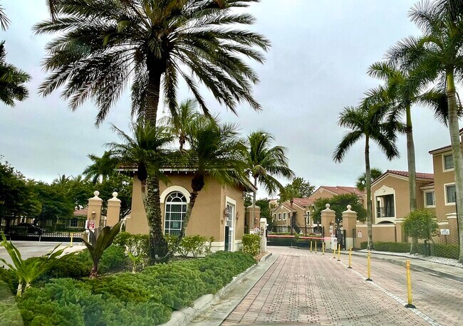 Photo - 8010 N Nob Hill Rd Unit 106