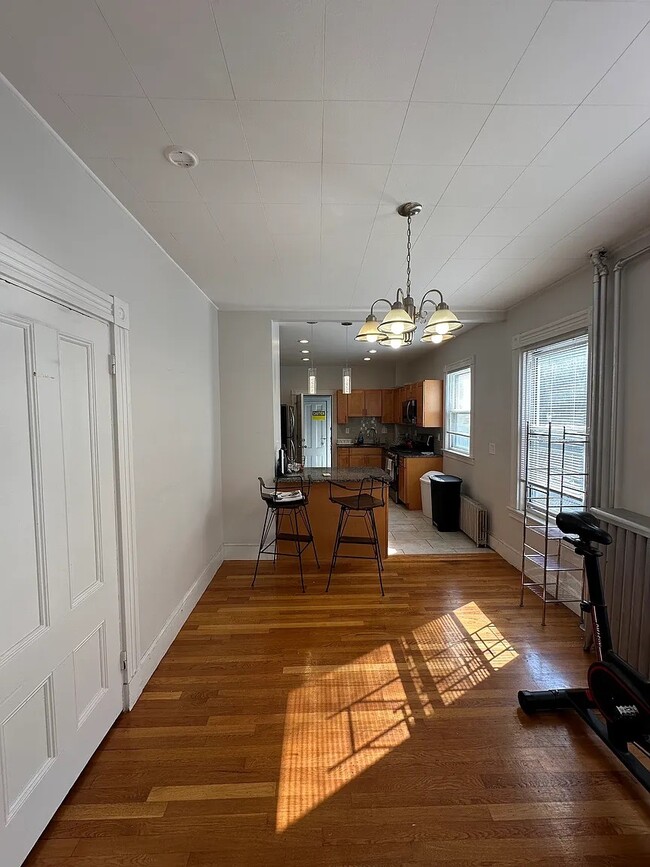 Photo - 384 Washington St Unit 1